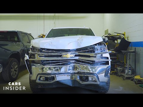 What Does a Collision Center Entail?